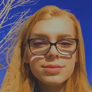 Meet your Posher, Abbie